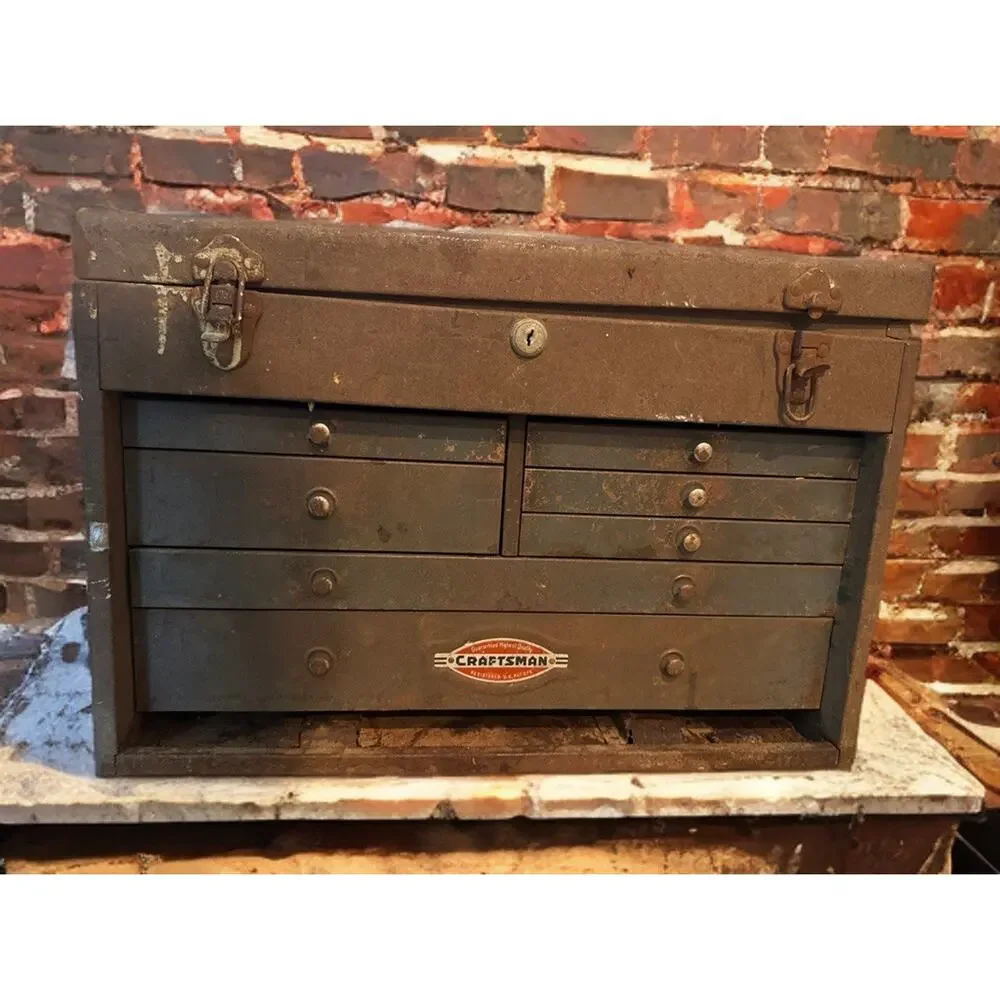 Craftsman Metal Tool Chest with Multiple Drawers